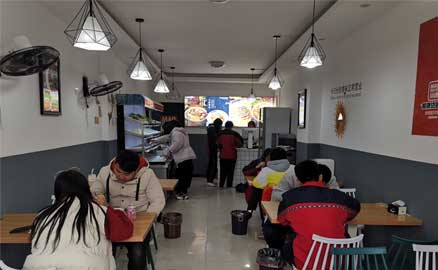 投資一家冒菜加盟店的風(fēng)險(xiǎn)大不大?