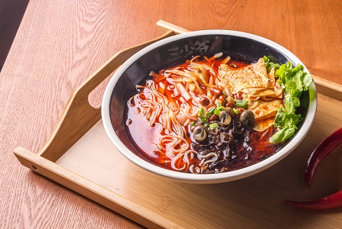 剛需創(chuàng)業(yè)者注意！10萬開冒菜店可行嗎？