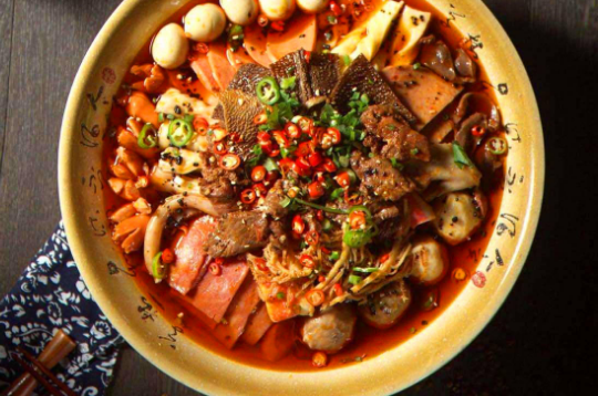 加盟山東冒菜外賣有什么優(yōu)點(diǎn)？