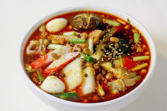 成都冒菜加盟費，如何開一家成功的冒菜店