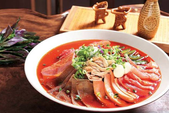 帽牌貨冒菜，香飄四溢，口感獨(dú)特