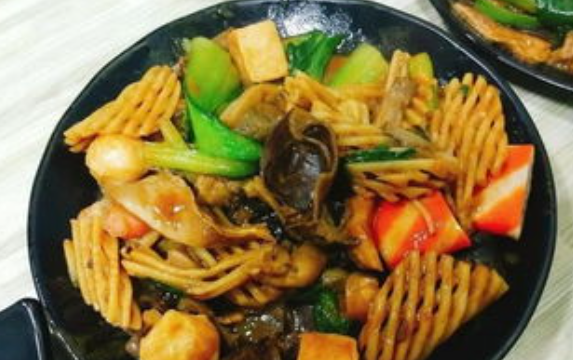 干拌冒菜和麻辣拌有什么區別