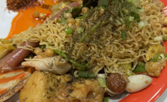 一家冒菜店一個(gè)月營收有多少錢