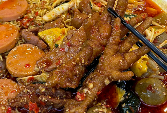 如何打造網(wǎng)紅冒菜店呢