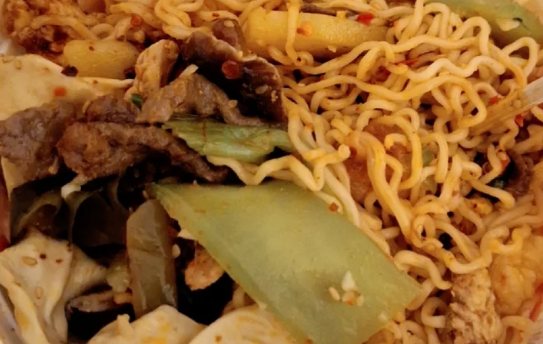 開一家冒菜店能賺錢嗎？從選址到利潤的深度分析