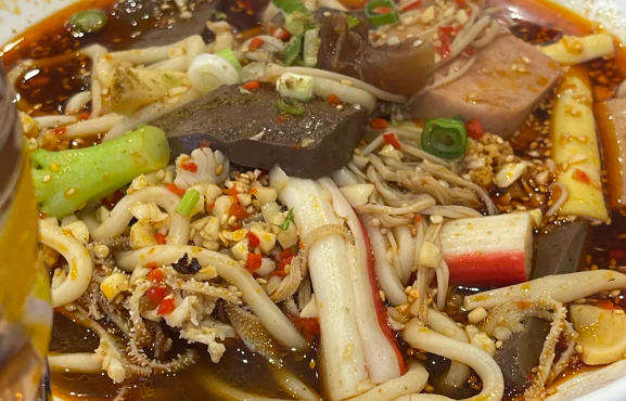 1743142634572846.png 冒菜和串串香利潤哪個大,推薦冒菜